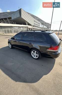 Універсал Volkswagen Golf 2012 в Львові