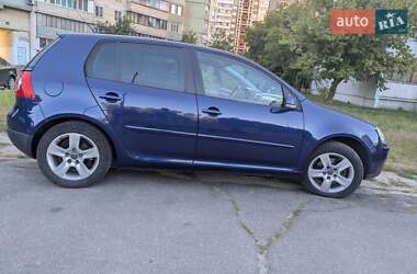 Хэтчбек Volkswagen Golf 2007 в 