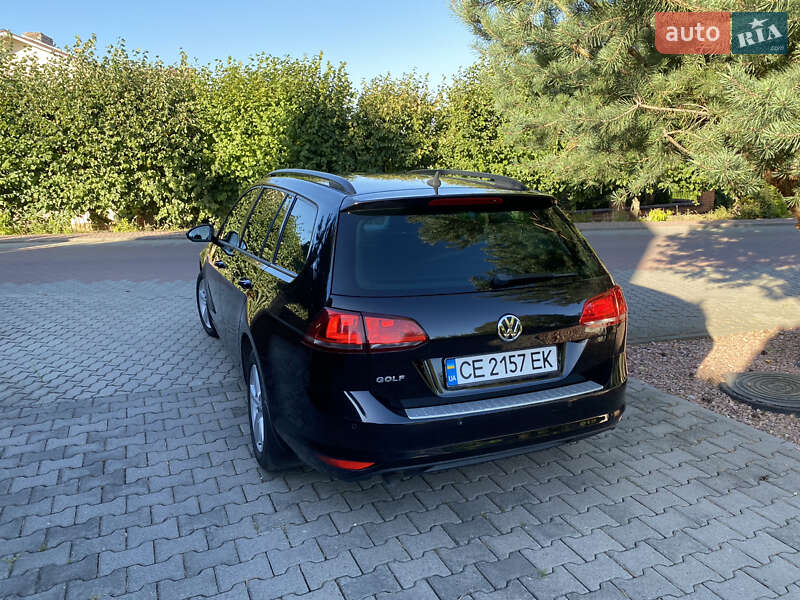 Універсал Volkswagen Golf 2013 в Чернівцях