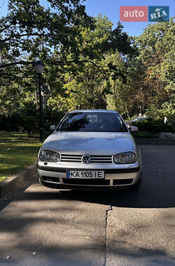 Хетчбек Volkswagen Golf 2004 в Чернігові