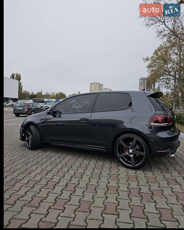 Хетчбек Volkswagen Golf 2012 в Любашівці