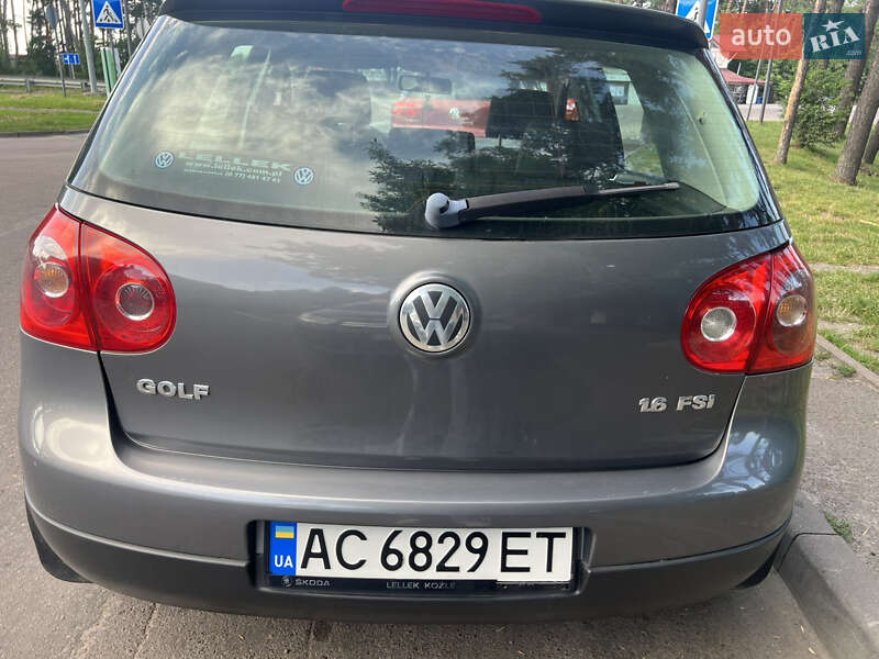 Volkswagen Golf 2005