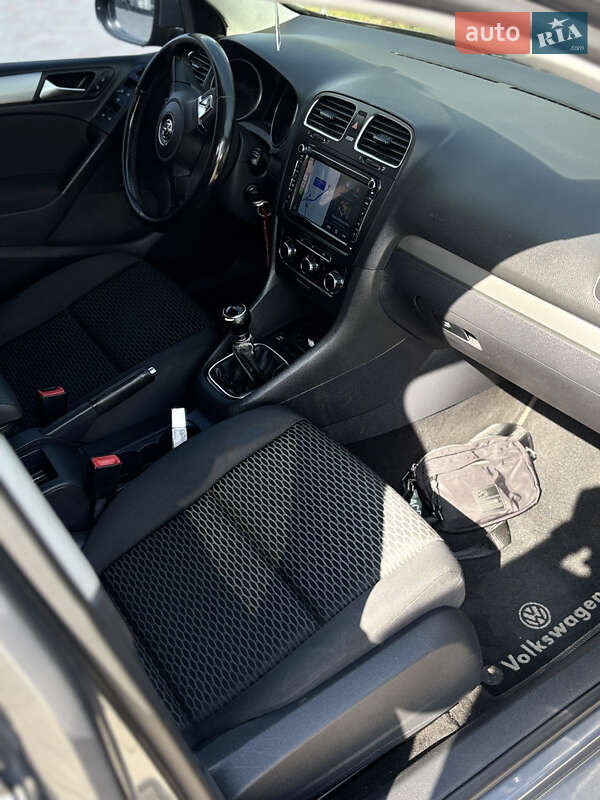 Хетчбек Volkswagen Golf 2008 в Стрию