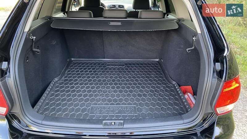 Універсал Volkswagen Golf 2013 в Прилуках