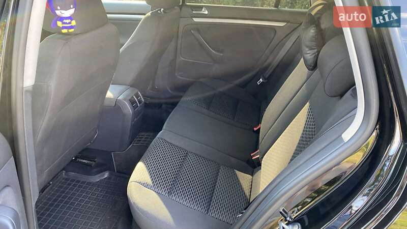 Універсал Volkswagen Golf 2013 в Прилуках