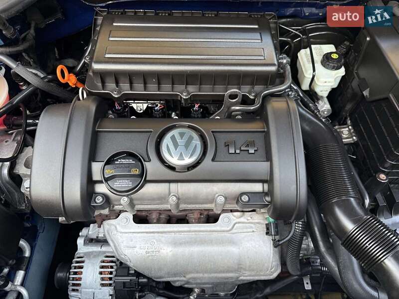 Хетчбек Volkswagen Golf 2007 в Києві