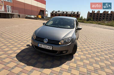 Хетчбек Volkswagen Golf 2009 в Гайсину