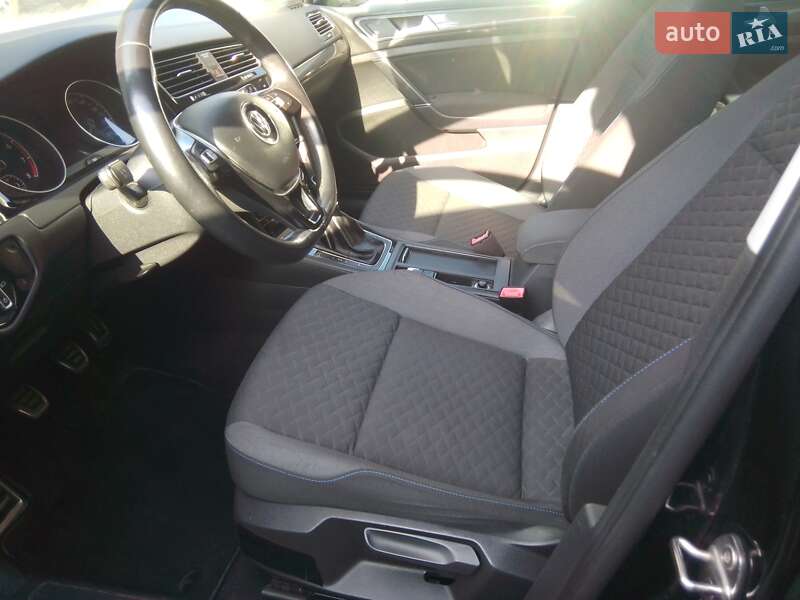 Універсал Volkswagen Golf 2018 в Калуші