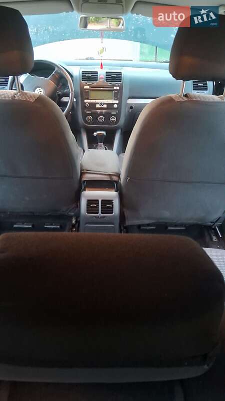 Универсал Volkswagen Golf 2008 в Томашполе