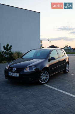 Хетчбек Volkswagen Golf 2008 в Луцьку