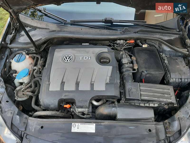 Універсал Volkswagen Golf 2011 в Стрию