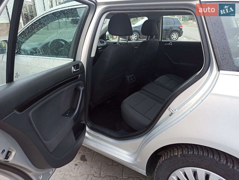 Универсал Volkswagen Golf 2010 в Балте