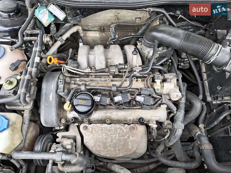 Хэтчбек Volkswagen Golf 2003 в Южном