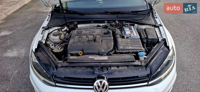 Універсал Volkswagen Golf 2018 в Києві