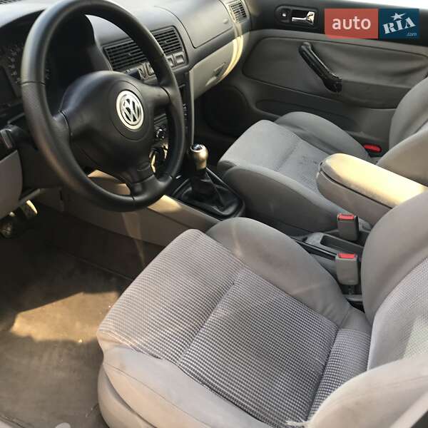 Хетчбек Volkswagen Golf 1998 в Харкові