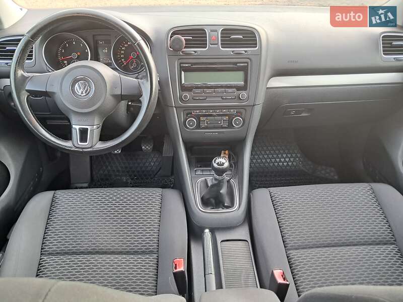 Хетчбек Volkswagen Golf 2011 в Борисполі