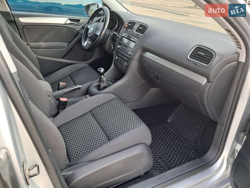 Хетчбек Volkswagen Golf 2011 в Борисполі