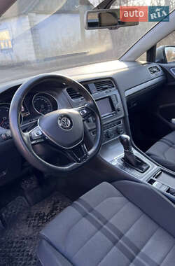 Універсал Volkswagen Golf 2013 в Овідіополі