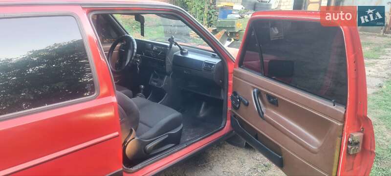 Хетчбек Volkswagen Golf 1983 в Слов'янську