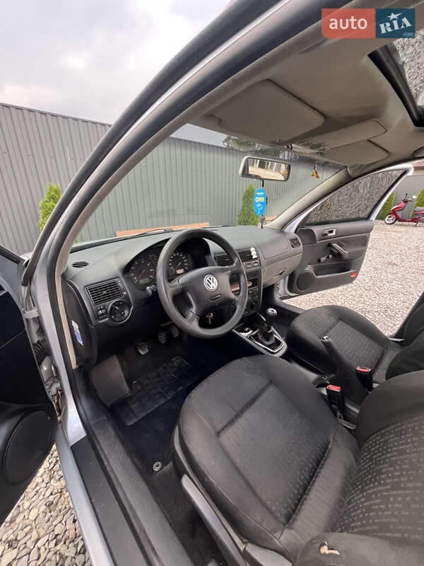 Універсал Volkswagen Golf 2000 в Рахові