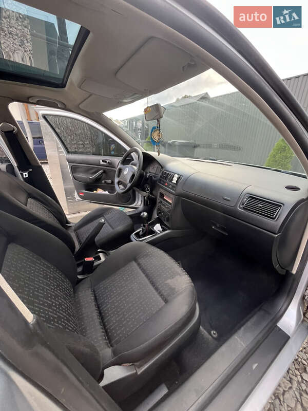 Універсал Volkswagen Golf 2000 в Рахові