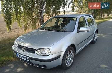 Хетчбек Volkswagen Golf 2001 в Броварах