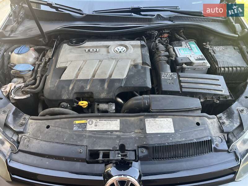Хетчбек Volkswagen Golf 2014 в Коломиї