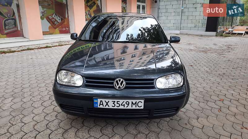 Хетчбек Volkswagen Golf 2000 в Харкові