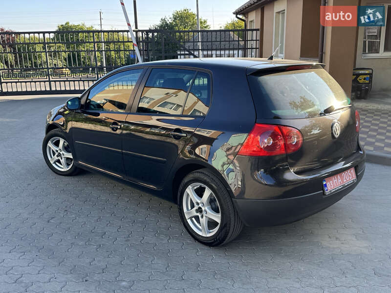 Хетчбек Volkswagen Golf 2007 в Великій Багачці
