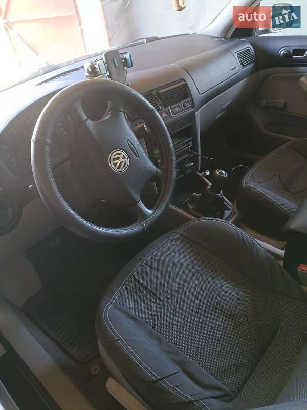 Универсал Volkswagen Golf 2001 в Новомосковске фото 15 Универсал Volkswagen Golf 2001 в Новомосковске