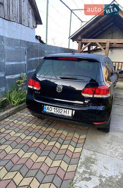 Хетчбек Volkswagen Golf 2009 в Ужгороді
