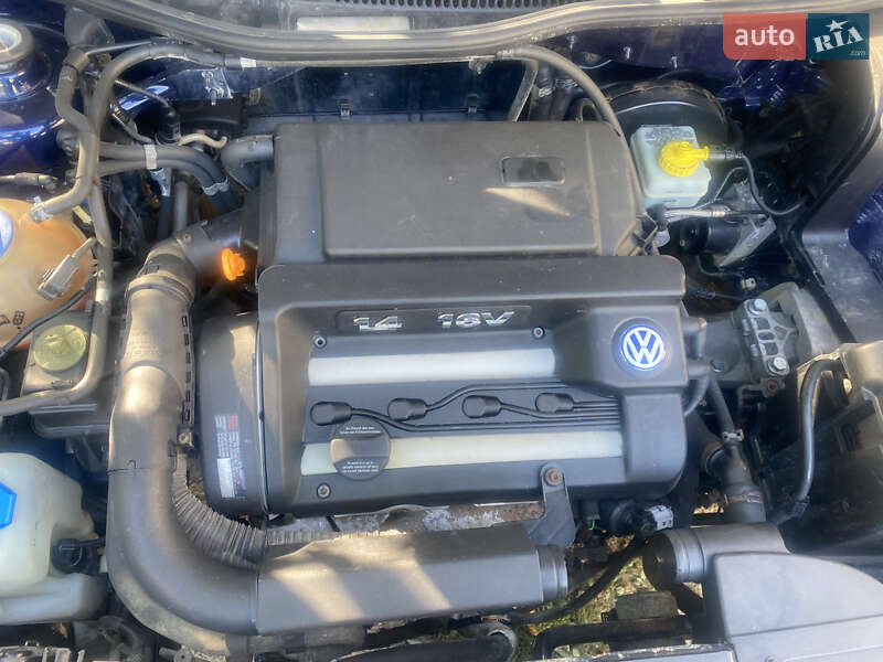 Хэтчбек Volkswagen Golf 2001 в Шиловцы