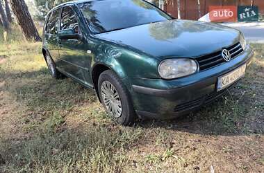 Хетчбек Volkswagen Golf 2000 в Бучі