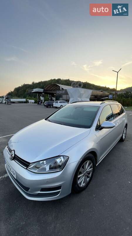 Универсал Volkswagen Golf 2016 в Иршаве
