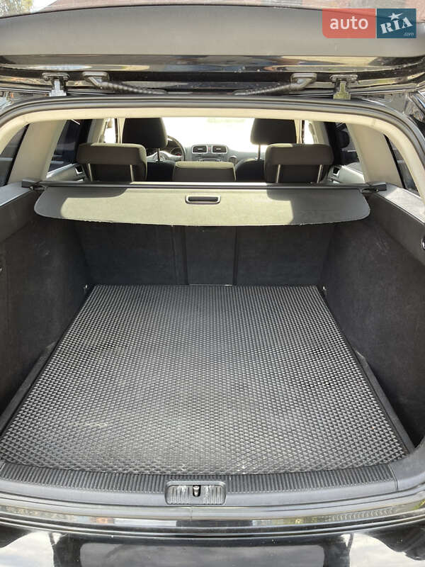 Универсал Volkswagen Golf 2010 в Житомире