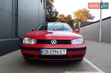 Хэтчбек Volkswagen Golf 2002 в Прилуках