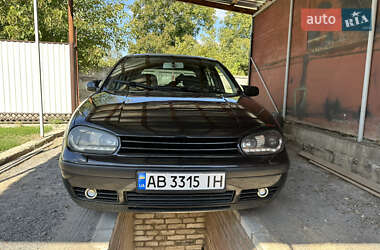 Хетчбек Volkswagen Golf 2000 в Вінниці