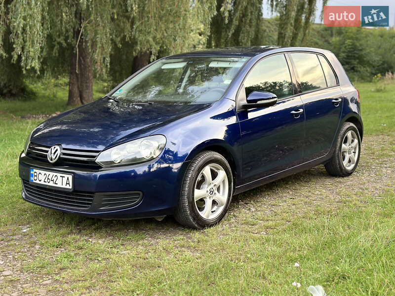 Хетчбек Volkswagen Golf 2008 в Самборі