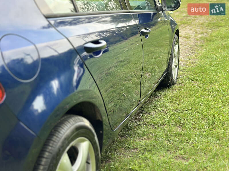 Хетчбек Volkswagen Golf 2008 в Самборі