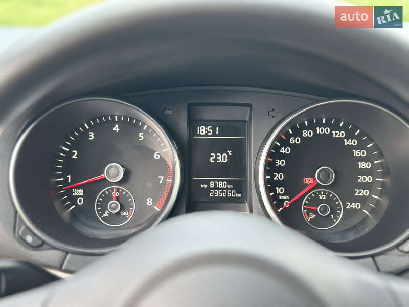 Хетчбек Volkswagen Golf 2008 в Самборі