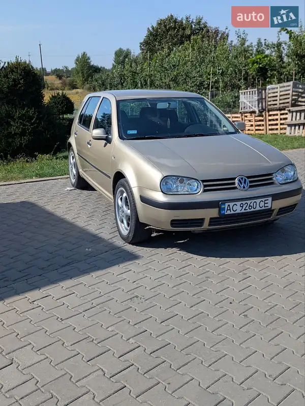 Volkswagen Golf