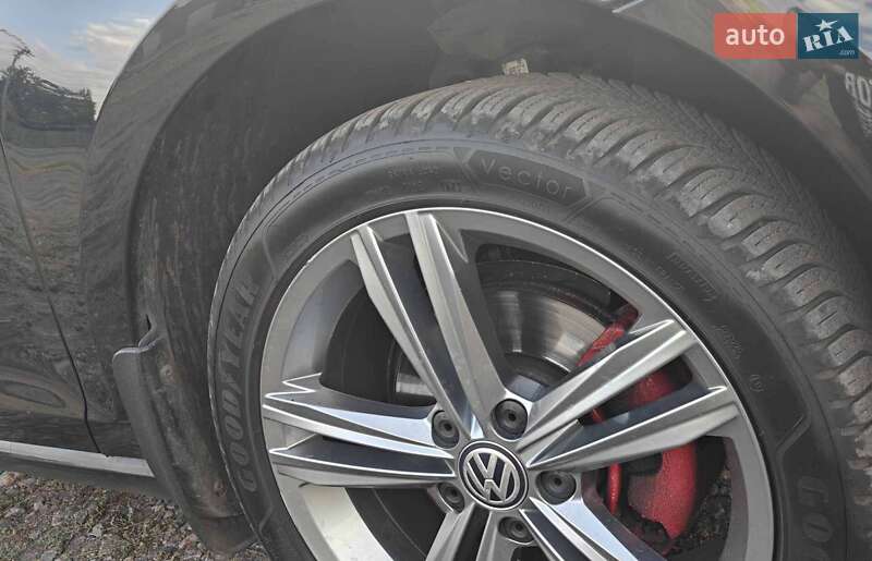 Хэтчбек Volkswagen Golf 2017 в Кривом Роге