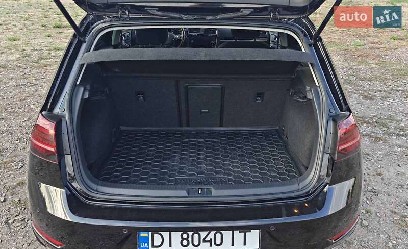 Хэтчбек Volkswagen Golf 2017 в Кривом Роге