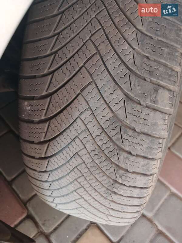 Універсал Volkswagen Golf 2010 в Одесі