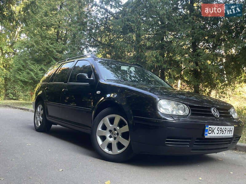 Volkswagen Golf 2003
