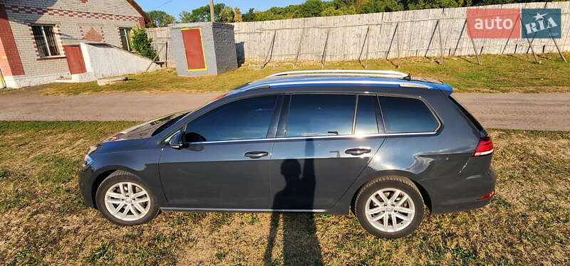 Універсал Volkswagen Golf 2018 в Ніжині