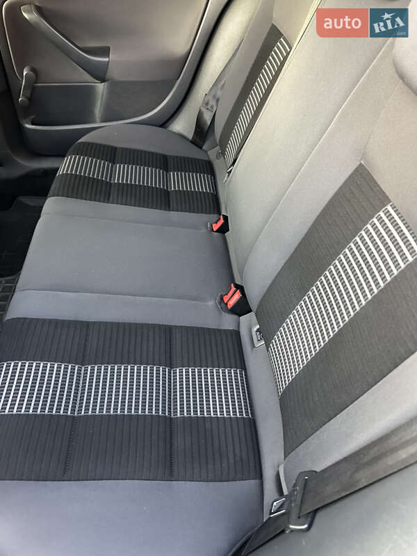 Хэтчбек Volkswagen Golf 2008 в Хмельницком