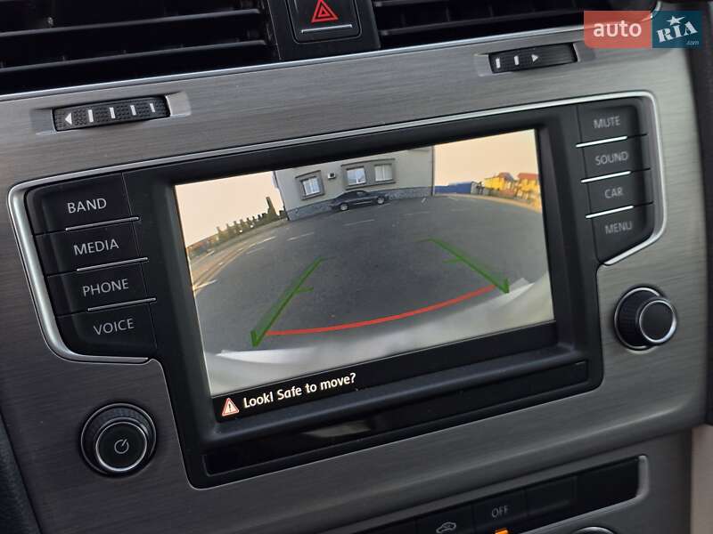 Універсал Volkswagen Golf 2015 в Тернополі