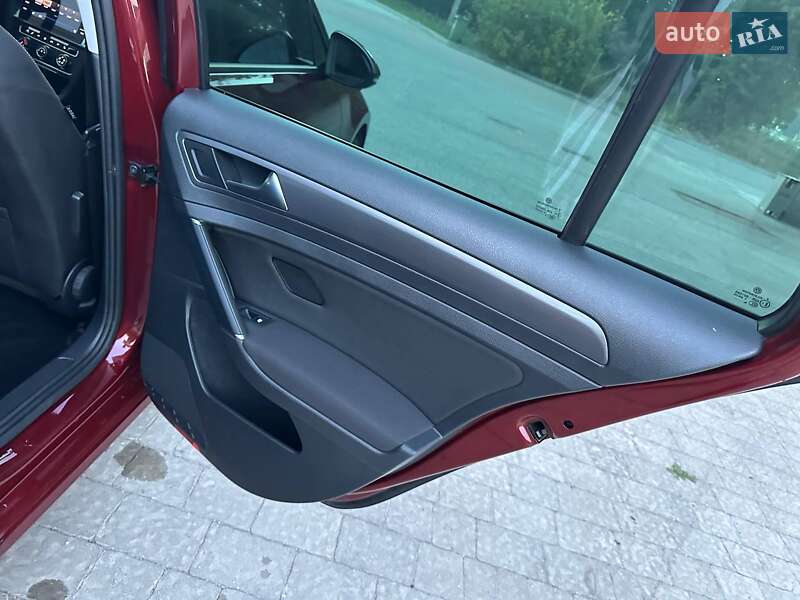 Універсал Volkswagen Golf 2019 в Бучачі