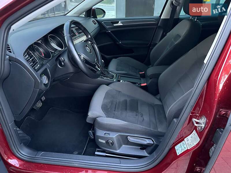 Універсал Volkswagen Golf 2019 в Бучачі